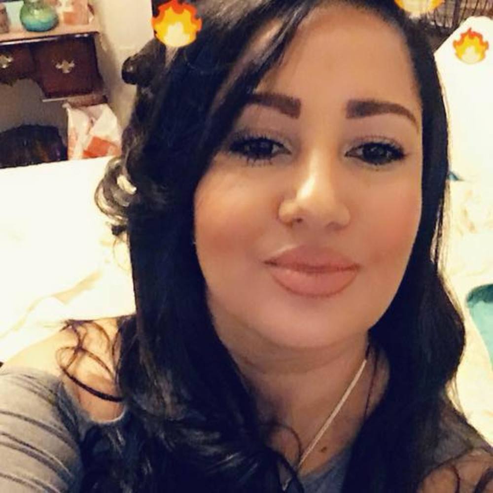 Meet your Posher, Claudia